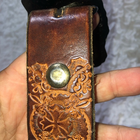 Vintage brown leather Belt with Eagle Buckle- preloved but lots of life left - Picture 2 of 8